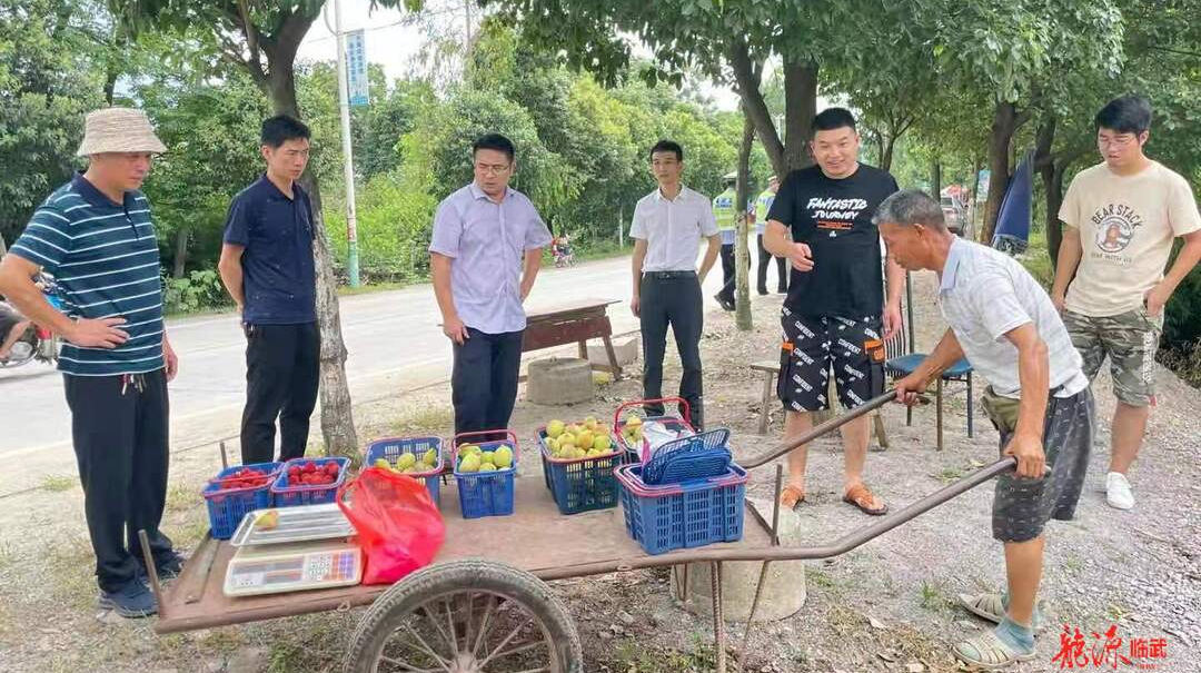 交通问题顽瘴痼疾整治 | 花塘乡集中整治路边摊