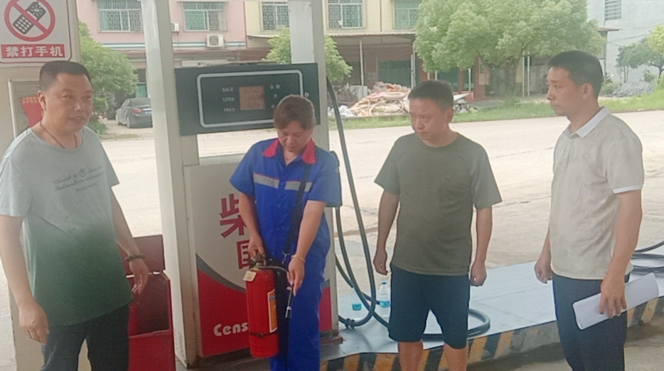 花塘乡开展“多合一”场所消防安全专项整治