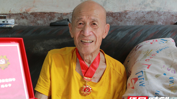 【红网时刻】临武：九旬老兵与书籍的不解之缘
