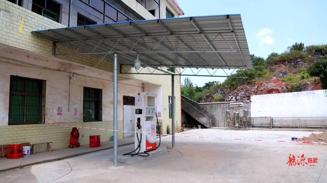 多部门联合执法严查非法加油站