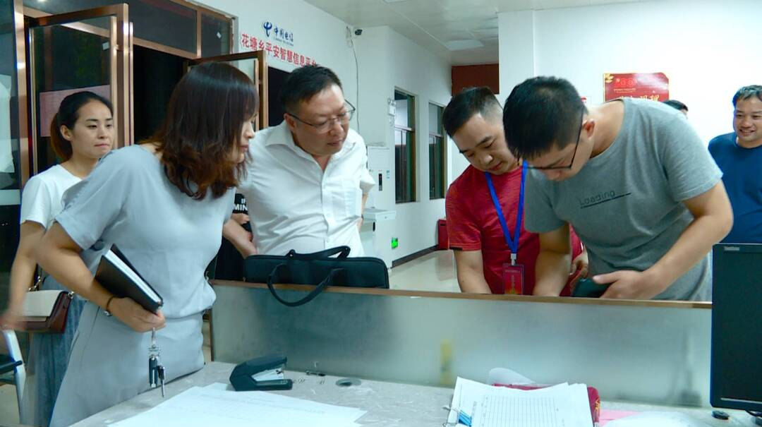 县纪委监委开展纠“四风”及干部作风“十二个不准”落实情况监督检查