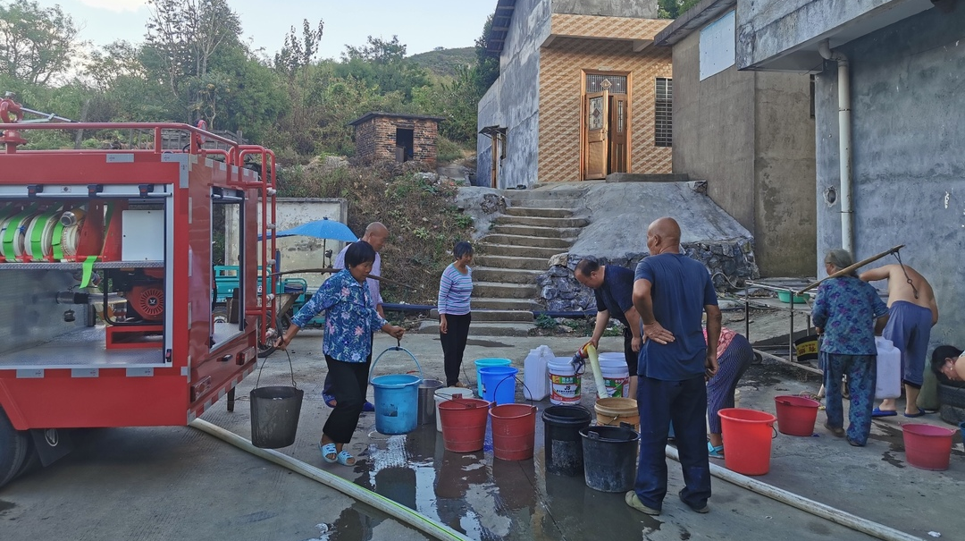 我为群众办实事 | 镇南乡：“及时水”解“燃眉急”