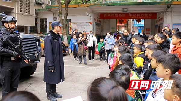 【红网时刻】临武县公安局开展警营开放日活动