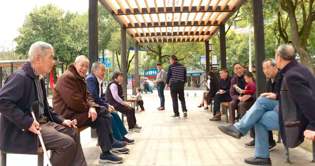 网评两会 | 画出“民心民愿”的最大同心圆