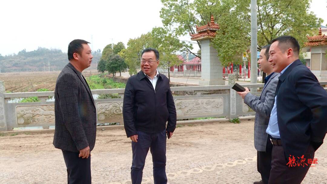 刘杨暗访乡镇森林防火工作