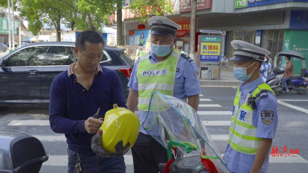 整治交通问题顽瘴痼疾｜县交警大队：违规驾驶员变身交通劝导员