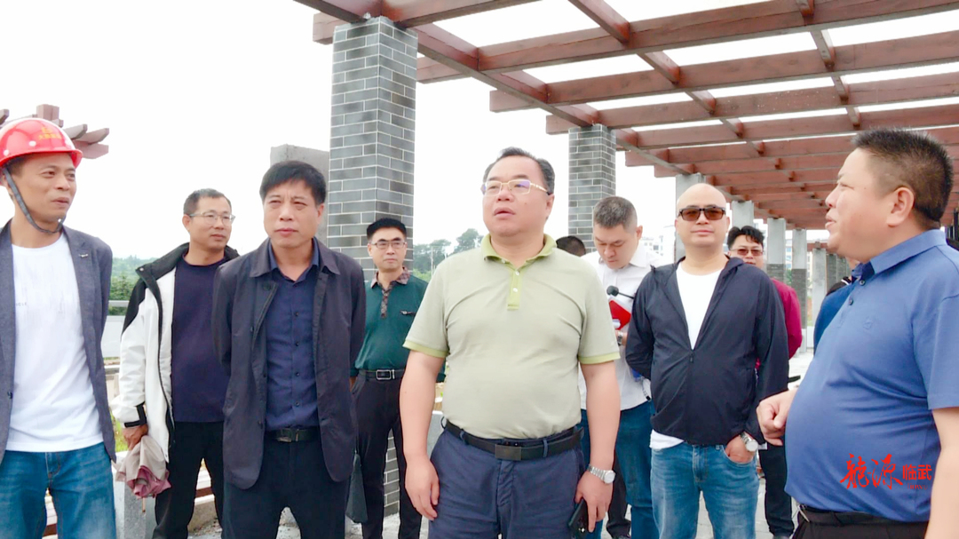 刘杨调研重点项目建设：推动项目早完工 早投产 早见效