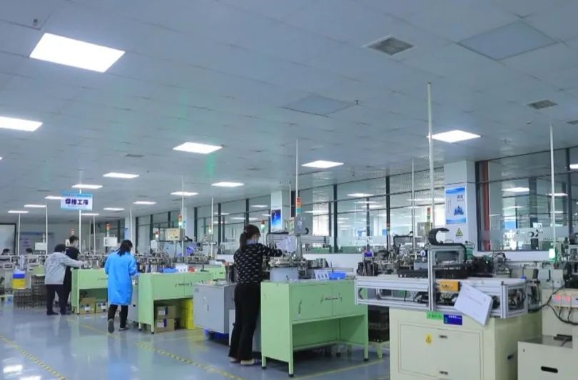 【湖南卫视新闻联播】（融入大湾区 共铸新辉煌）湖南：全力承接产业转移 积极融入粤港澳大湾区建设