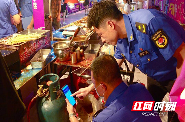 【红网时刻】临武县城市管理和综合执法局开展燃气排查整治行动