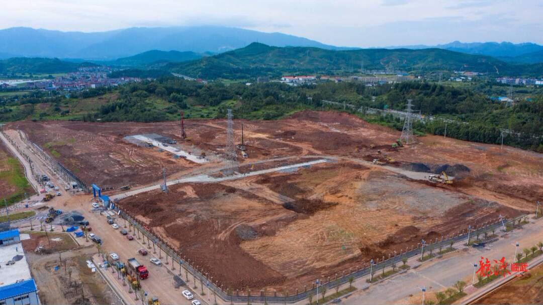 聚焦十大重点工作·项目大会战｜湖南临武乡村振兴物流集散中心施工忙