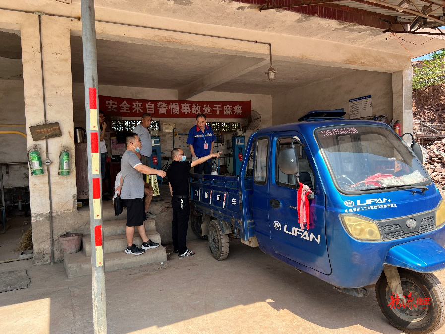 整治交通问题顽瘴痼疾 | 舜峰镇：严查严管筑牢交通安全“屏障”