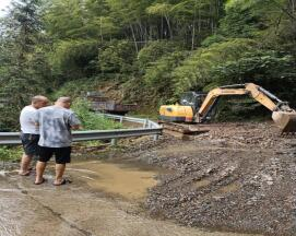 整治交通问题顽瘴痼疾 | 水东镇：高效出击铲除“拦路虎”