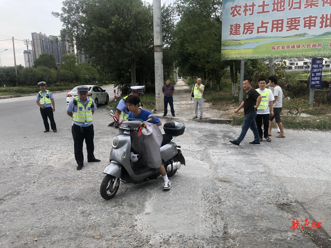 整治交通问题顽瘴痼疾 | 舜峰镇持续开展交通安全专项整治行动