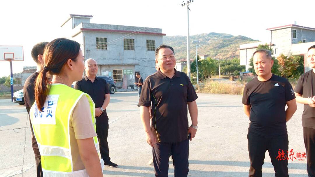 刘杨到香花镇南检查指导近期重点工作：坚守底线不添乱 全力以赴为党的二十大胜利召开营造良好氛围