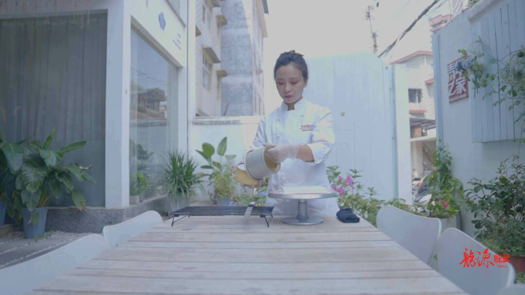 喜迎二十大｜90后创业青年陈崇姣与她的餐饮梦