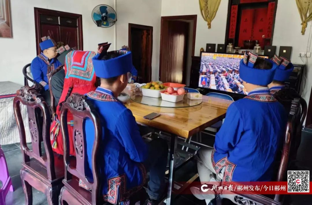 【郴州发布】郴州市广大党员干部群众认真收听收看党的二十大开幕会