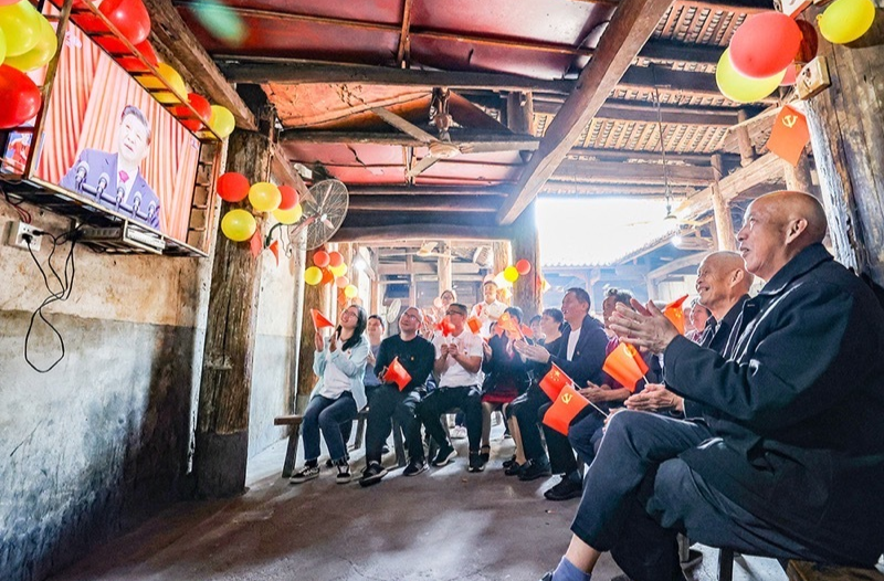 【红网时刻】“奔向美好生活！”郴州干部群众热议党的二十大报告