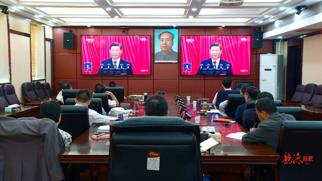 二十大时光｜县委理论学习中心组举行2022年第9次学习  收听收看党的二十大开幕会