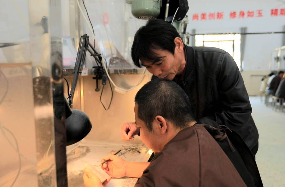 全市50余名玉雕师将于15日在临武同场竞技