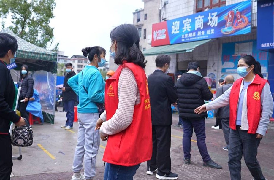 抗疫在一线｜韩山社区：守好防疫阵地 党员干部勇“疫”前行