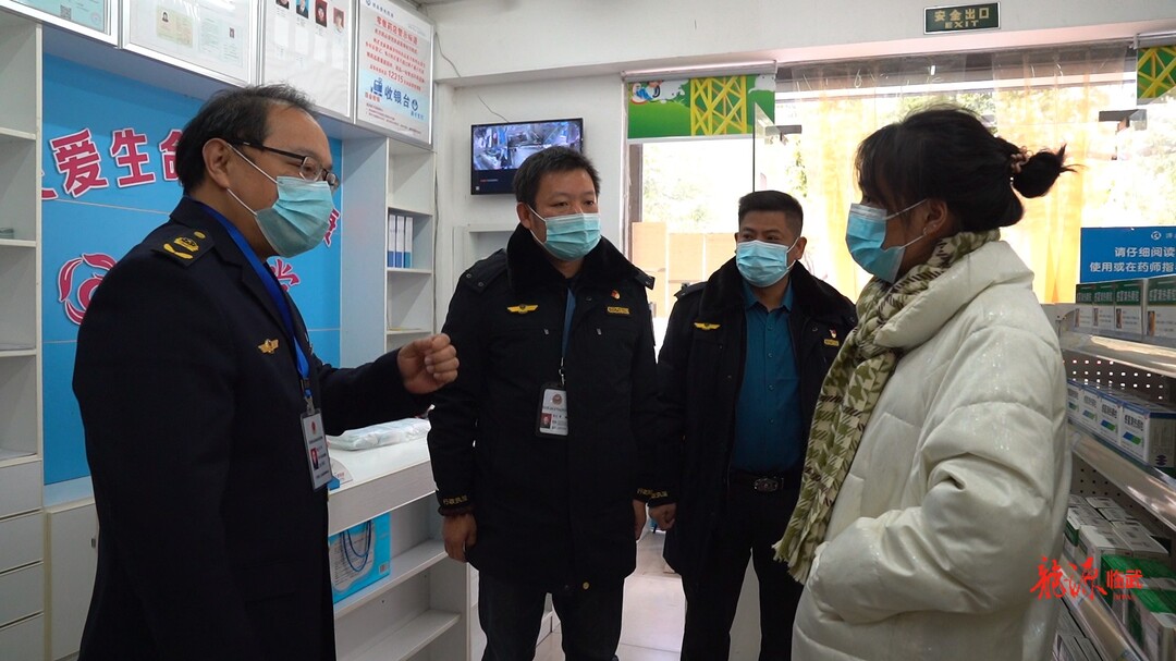 临武县市场监督管理局突击检查防疫药品和物资价格