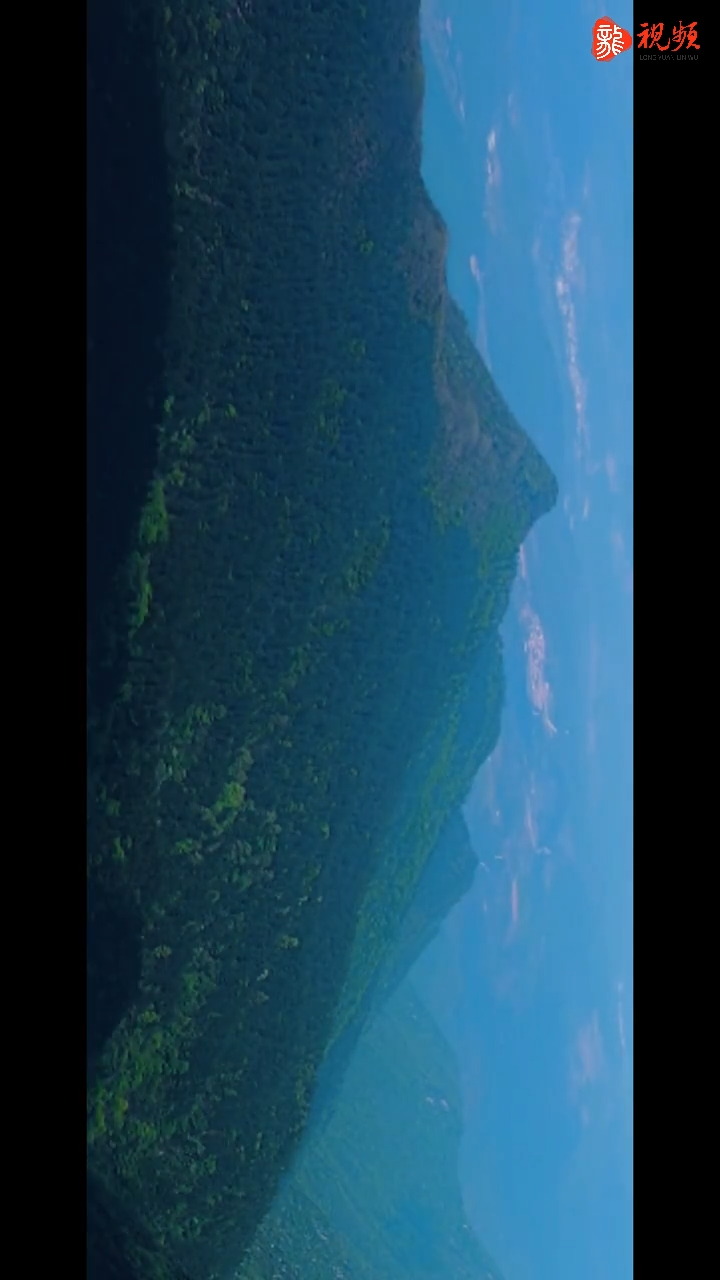 【湖南】临武：通天山蔚为壮观，杜鹃花竞相绽放