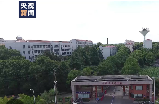 【“锋”一样的少年】学长，您的精神我们接续传承