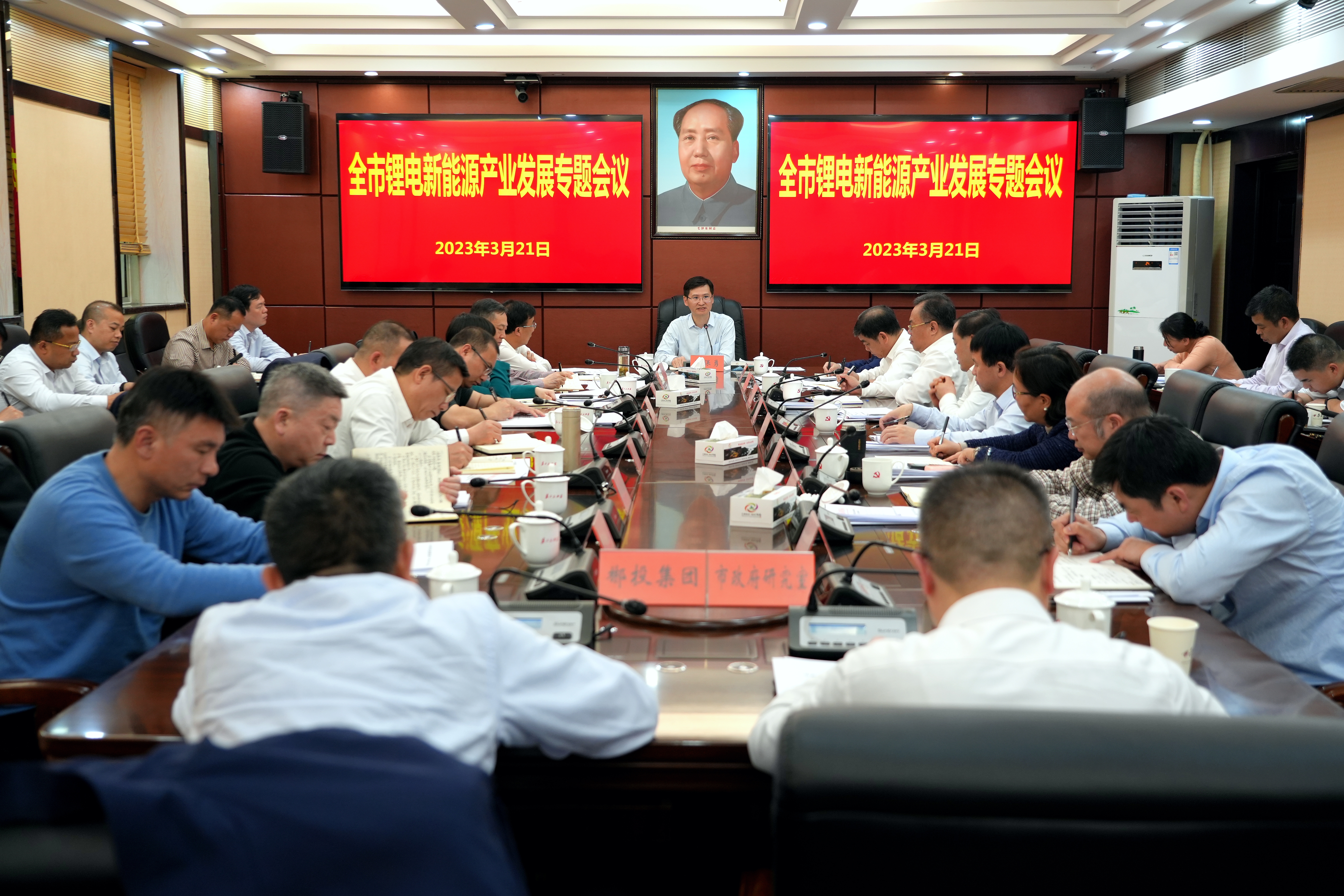 阚保勇到临武调研锂电新能源产业时强调   坚定信心 坚守底线 坚决推进  全力打造“电池之都”