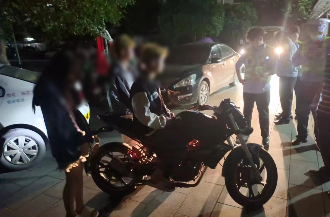 整治交通问题顽瘴痼疾 | 临武公安交警严打飙车“炸街”违法行为