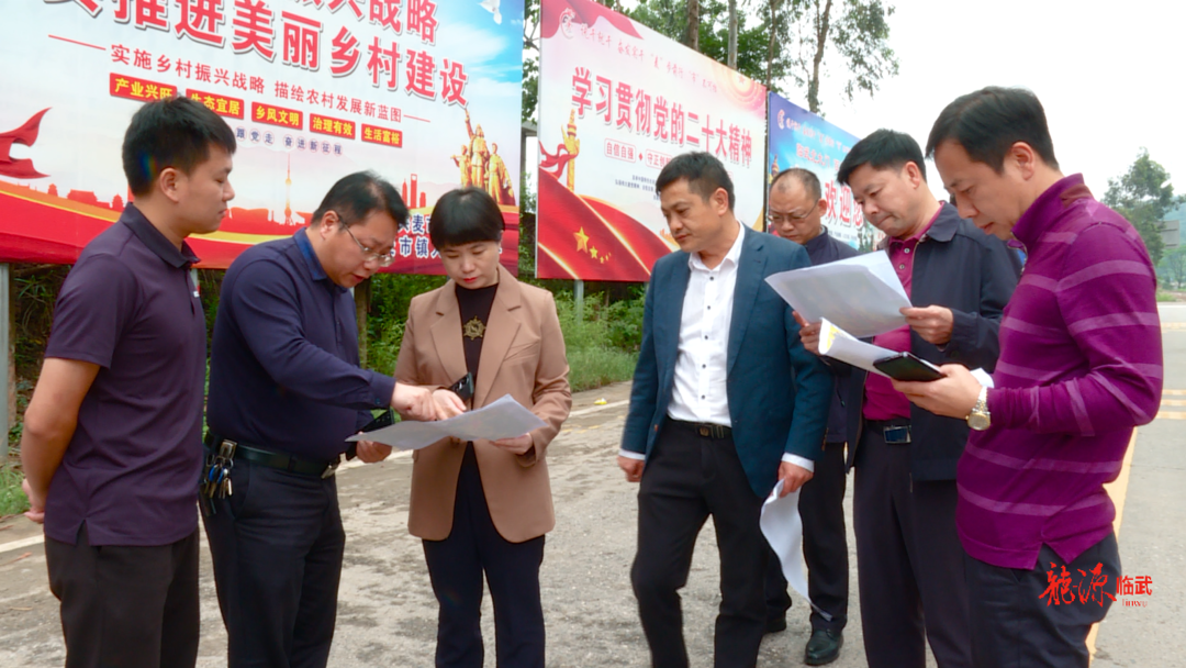 大兴调查研究 |  尹海莲到麦市调研道路交通和城乡风貌提质工作