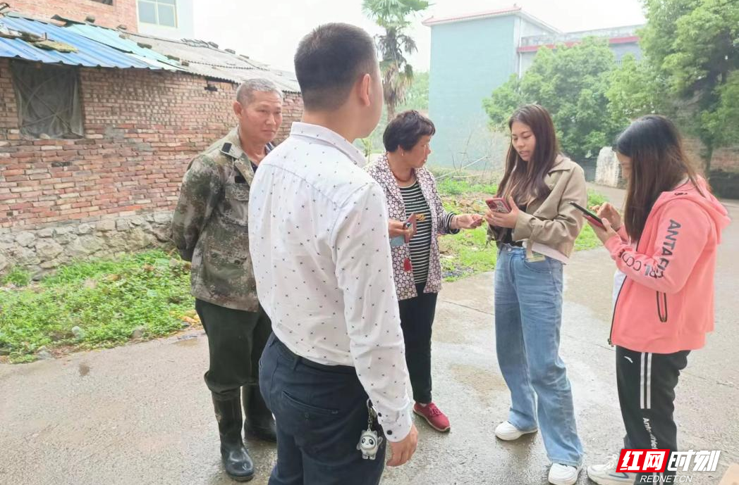 【红网时刻】临武县舜峰镇：人大代表推广“湘易办” 群众有事指尖办