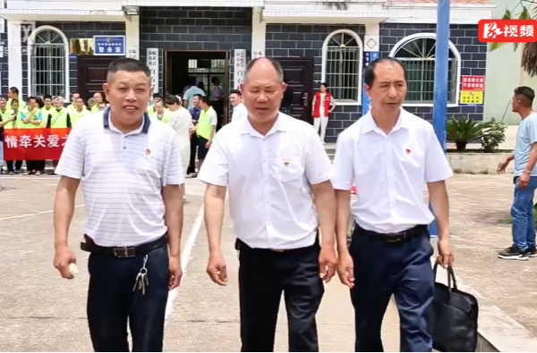 【红网时刻】视频｜全县肢残支书聚会，来的都是“硬腿”