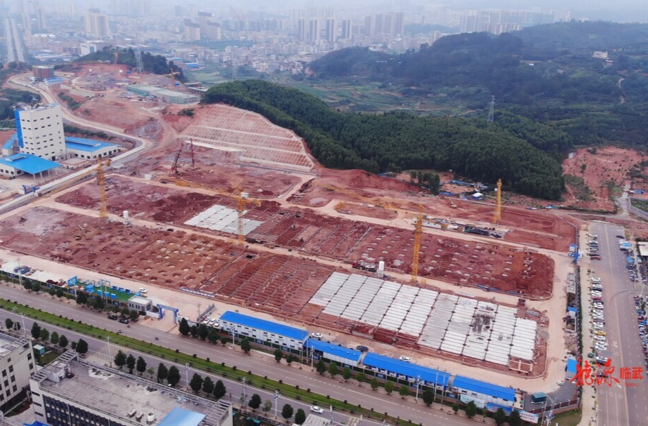 【打好“发展六仗”】湘粤（临武）电池产业集聚区：标准厂房建设项目（二期）铆足干劲施工忙