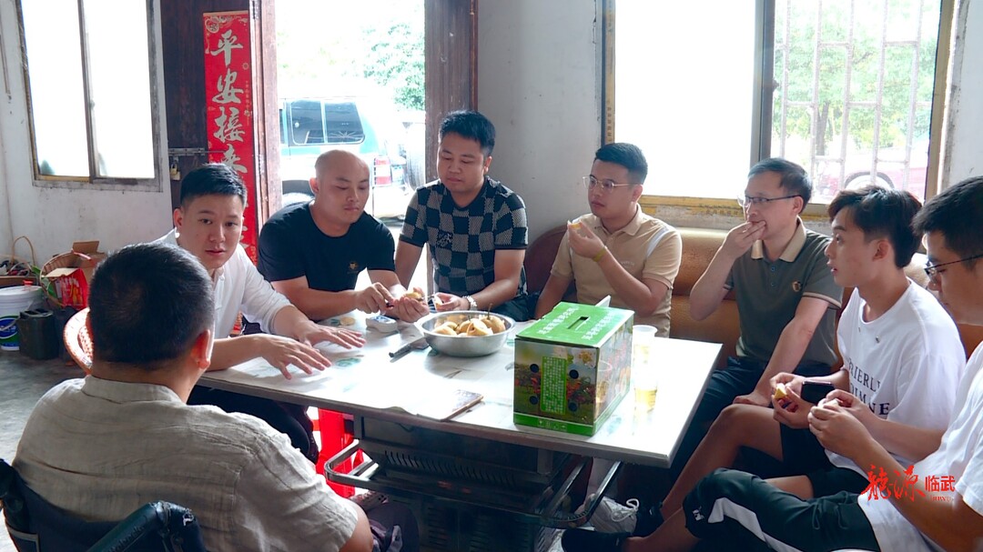 乡村振兴进行时 | 本土网红齐出手 对接农特产品助销售