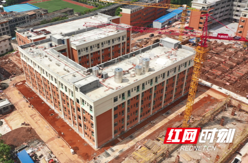 【红网时刻】临武二中改扩建项目即将交付使用