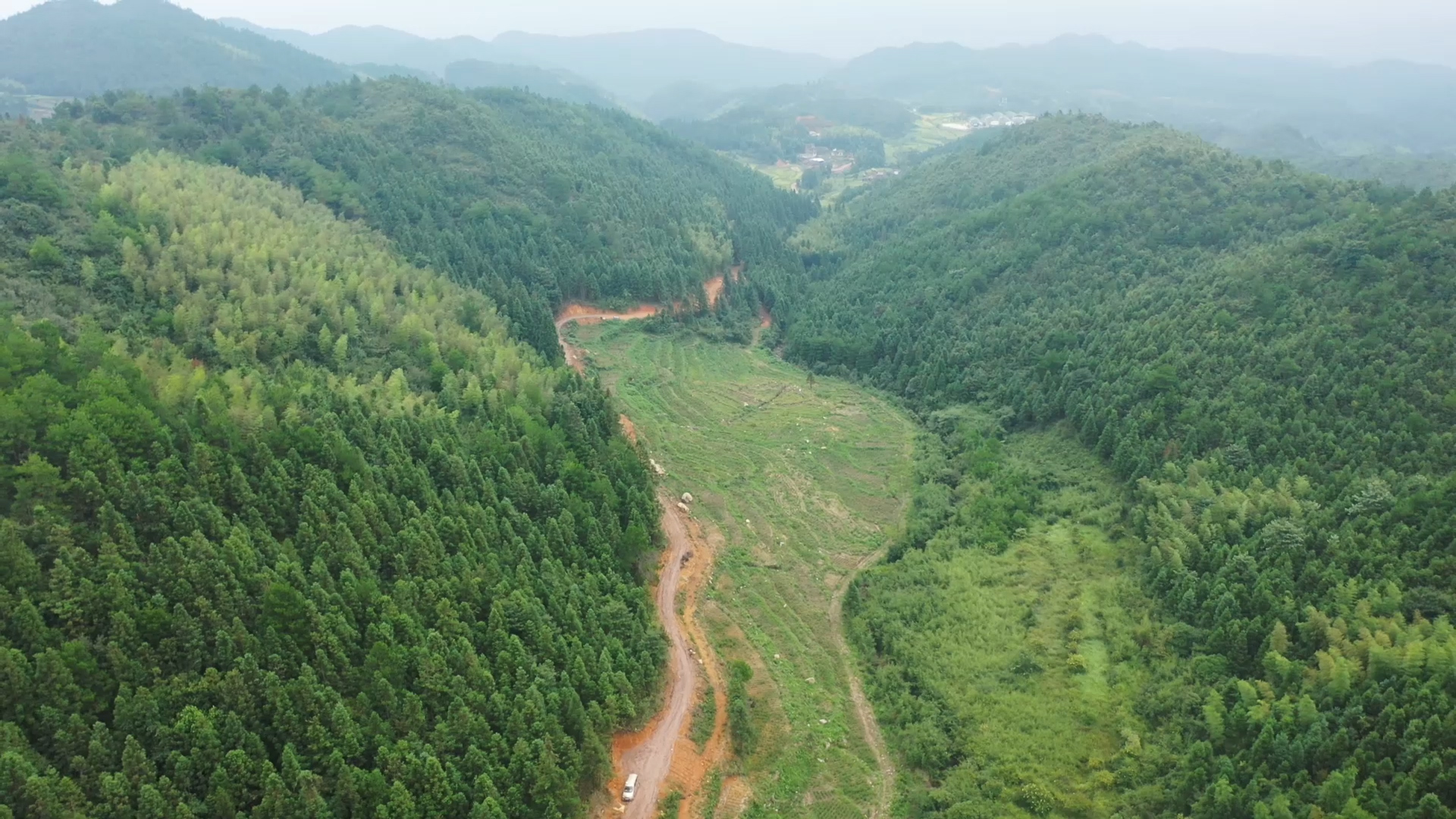 乡村振兴进行时｜金盆村：荒田变良田  群山探索“致富经”
