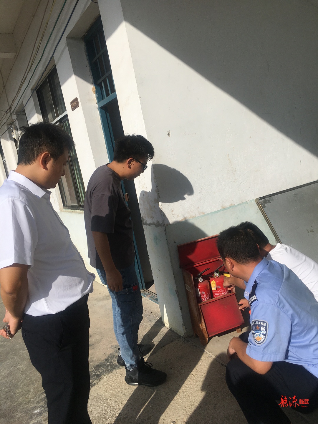 镇南乡：政警合力，为校园撑起“平安伞”