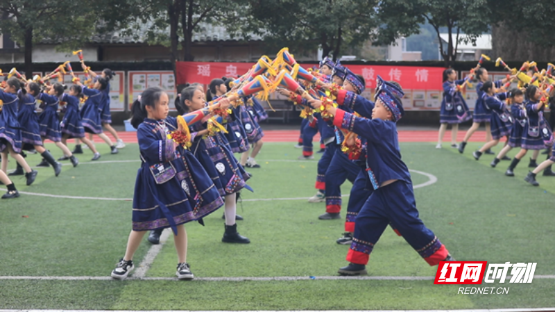 【红网时刻】临武：“瑶”动大课间 传承非遗文化