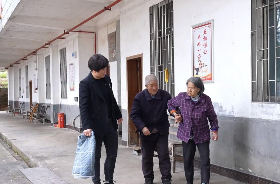 【红网时刻 湖南频道】临武：乡镇敬老院撤并 集中供养老人迁入新家