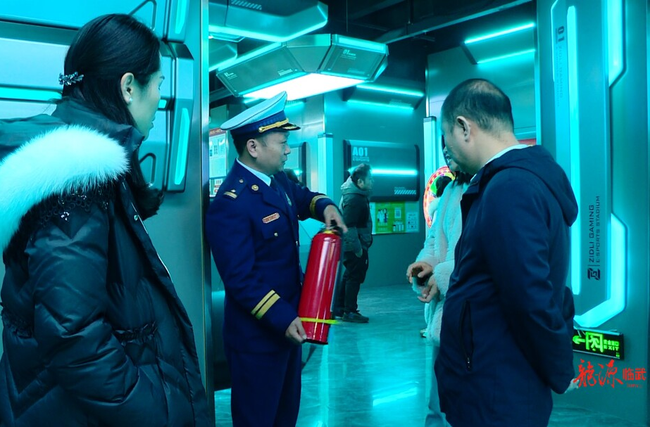 临武县开展文化出版市场“扫黄打非”突击检查行动