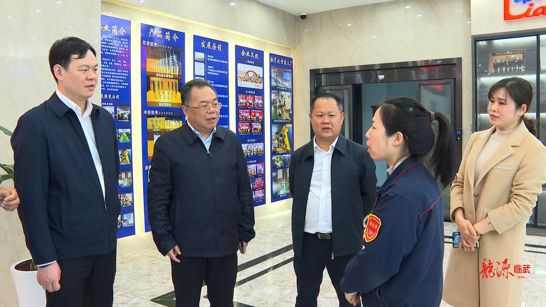 刘杨调研部分重点企业和项目