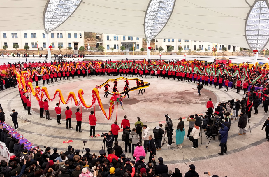 临武：“非遗”庆吉祥 “舞龙”闹元宵