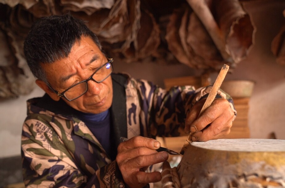 手艺人盘少平：一人一鼓一世界