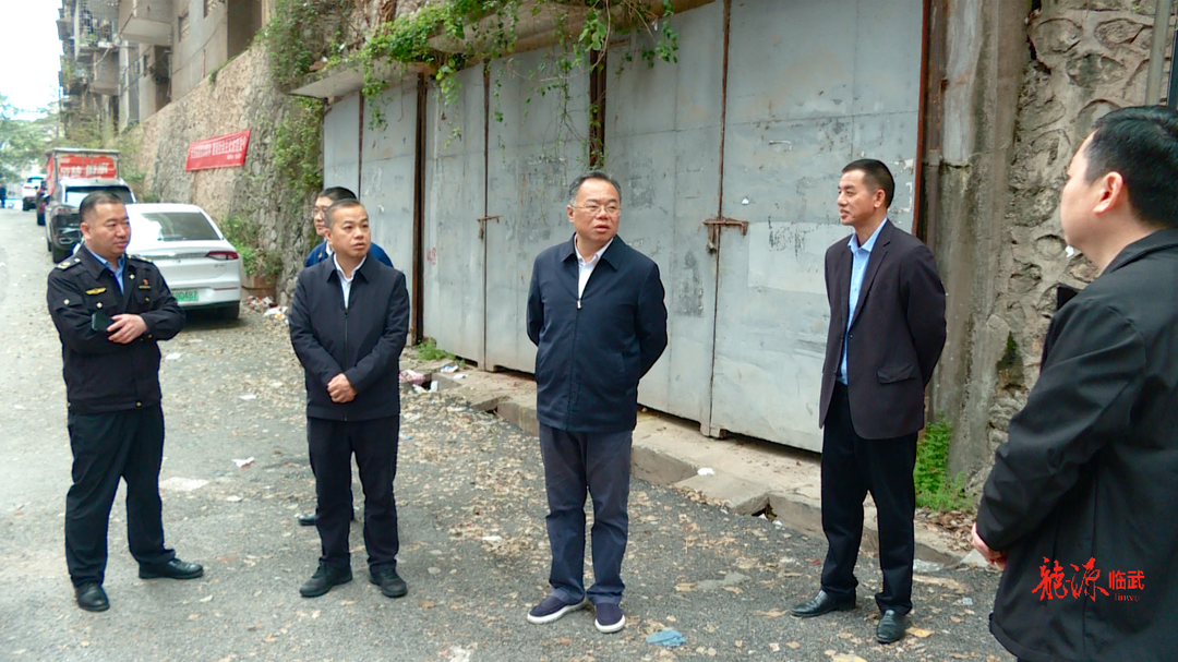 刘杨检查安全生产、粮食生产工作