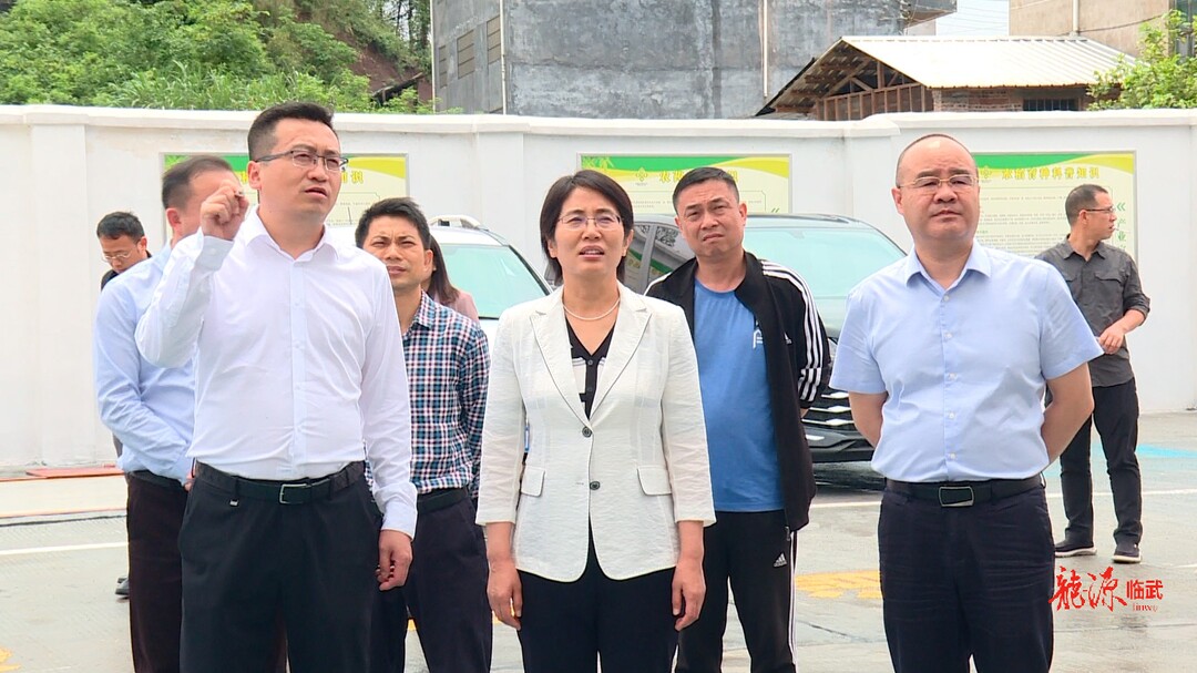 中华全国供销合作总社领导来临武调研