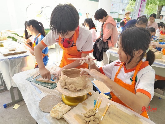 临武县一完小：传“非遗”育新人