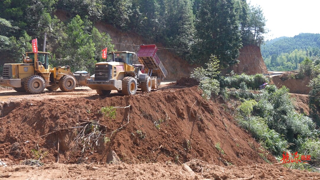 资临携手 风雨同舟｜直击救援一线：共克时艰  无畏艰难
