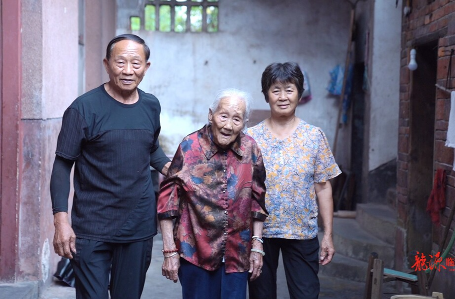 探寻百岁老人养生秘诀