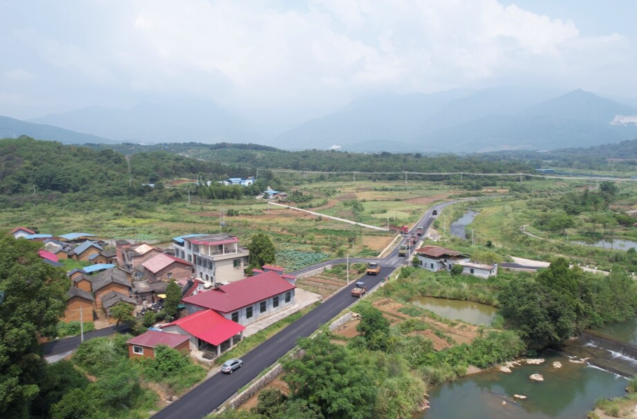 唐石公路唐家水至鋪下段即將通車