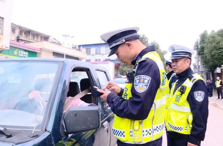 临武县开展道路交通安全整治年第九次联合执法及宣教行动